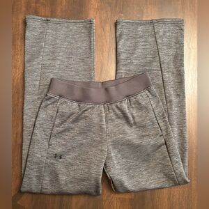 Under Armor loose fit, wide leg, Coldgear sweatpants with pockets